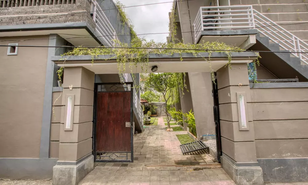 RedDoorz near Exit Toll Nusa Dua, фото 5