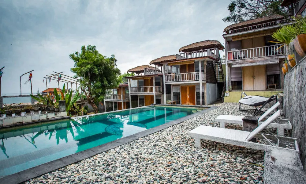 Tree House Lodge