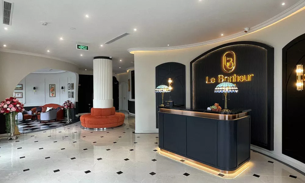 Le Bonheur Hotel
