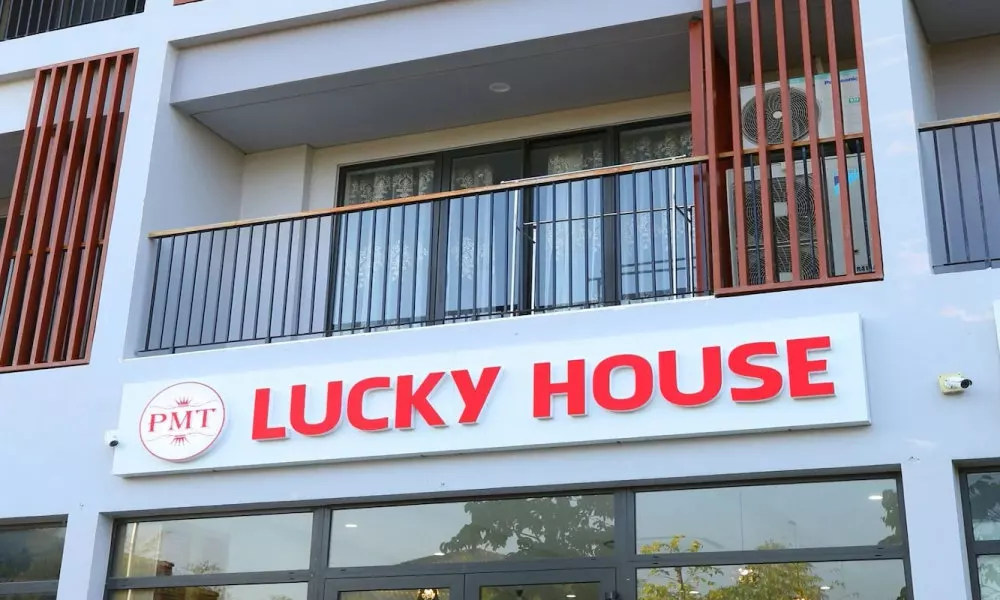 Lucky House
