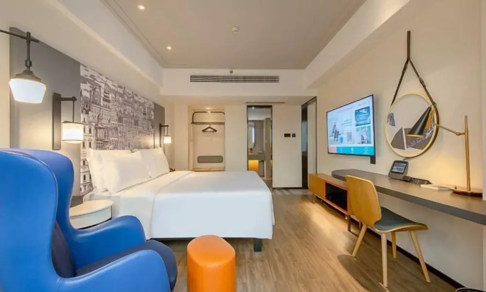 Orange Hotel (Guangzhou Ouzhuang Metro Station)