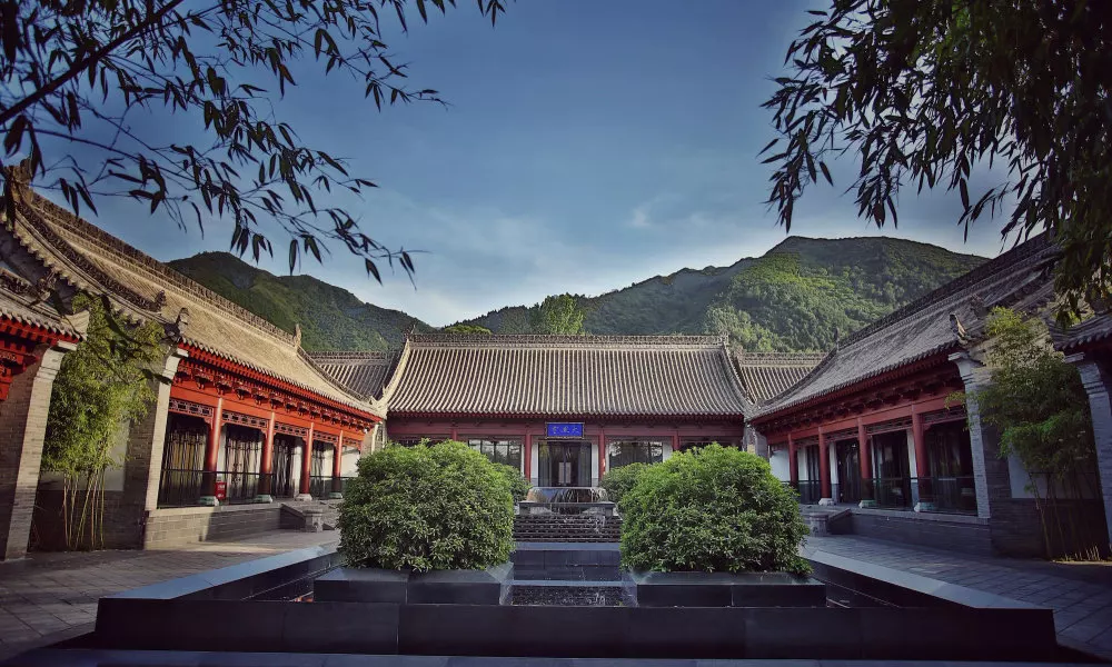 ZuoYouKe Qinling West Brigade Hotel