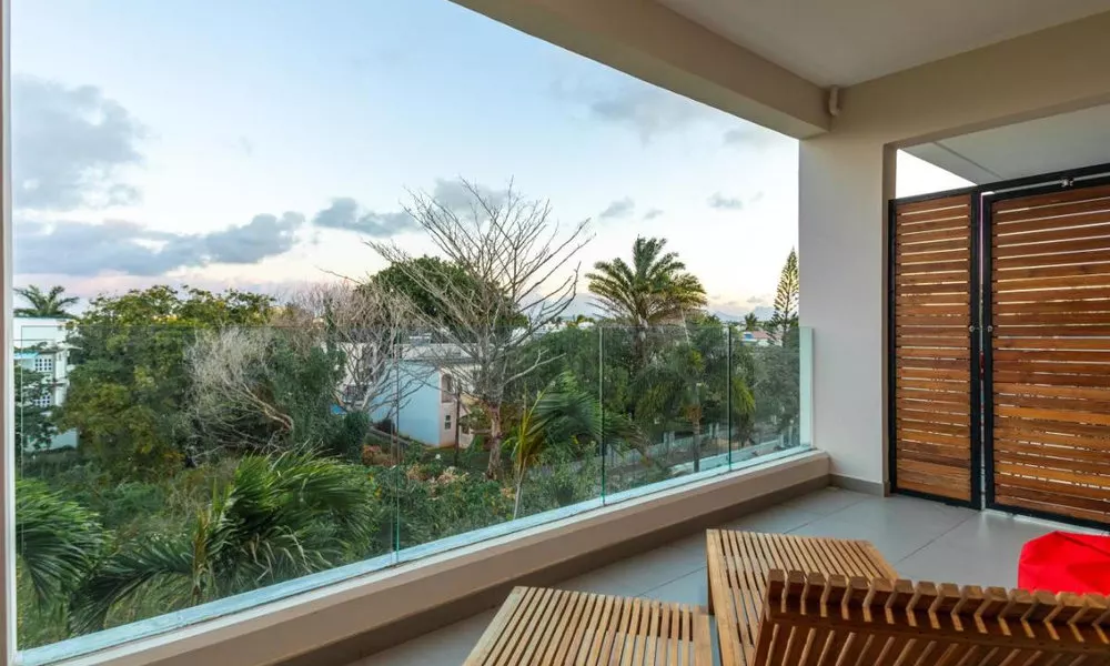 Charming 2-Bed Apartment in Grand Baie, фото 2