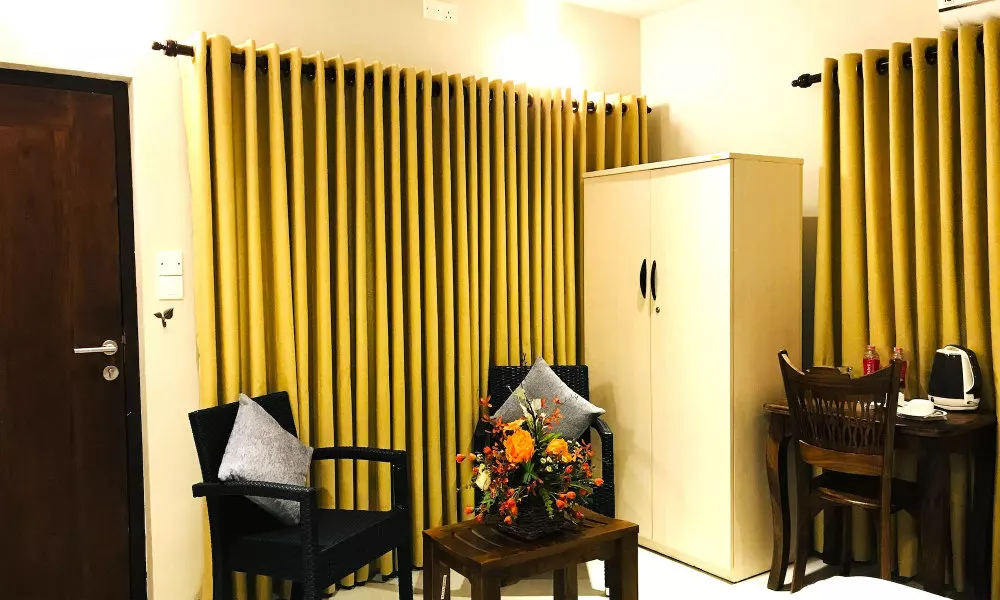 Ceylon Kingsmen Garden Hotel - Katunayake, фото 2