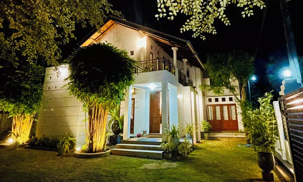 Cenreeza Airport Villa
