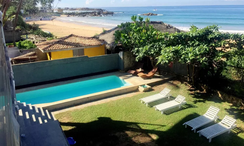 Beach Villa Yin near Hikkaduwa, with Pool and Cook - Semi-detached House