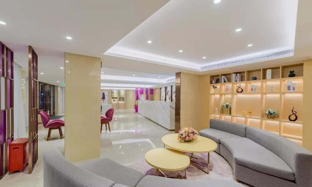 Lavande Hotel Shenzhen Bay Houhai Avenue, фото 2