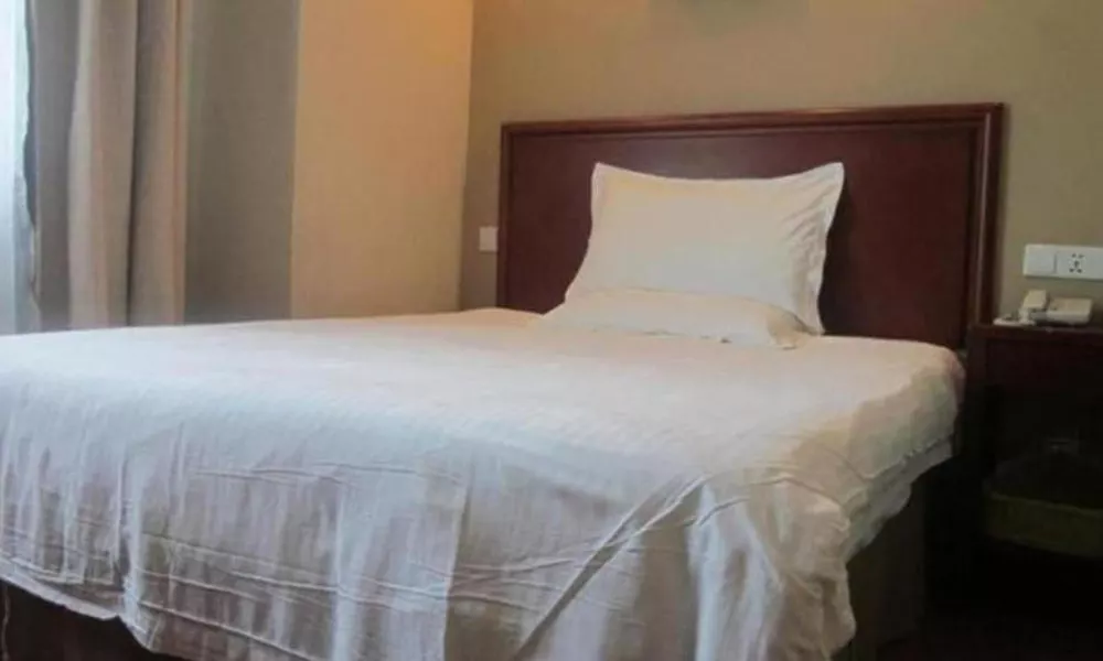 GreenTree Inn Suites HongQiao Airport Branch, фото 3