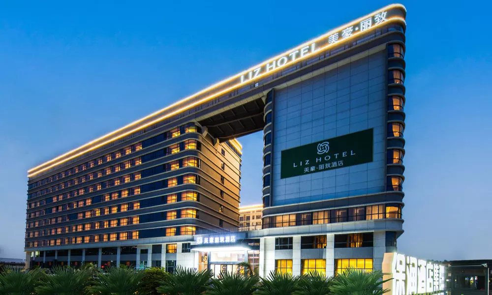 Guangzhou Baiyun Airport MeHood Liz Hotel Free Canton Fair Shuttle Bus &Official Registration Agency