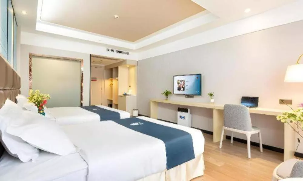 Echarm Hotel Panyu Chimelong Guangzhou South Railway Station Wanbo Metro Station, фото 2
