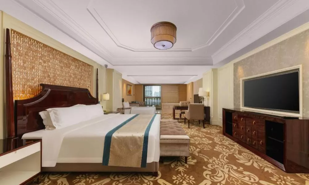 Lake Piedmont International Hotel, фото 3