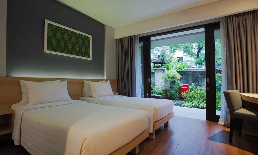 Grand Whiz Hotel Nusa Dua, фото 2