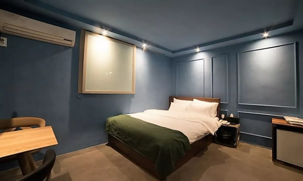 MW Hotel