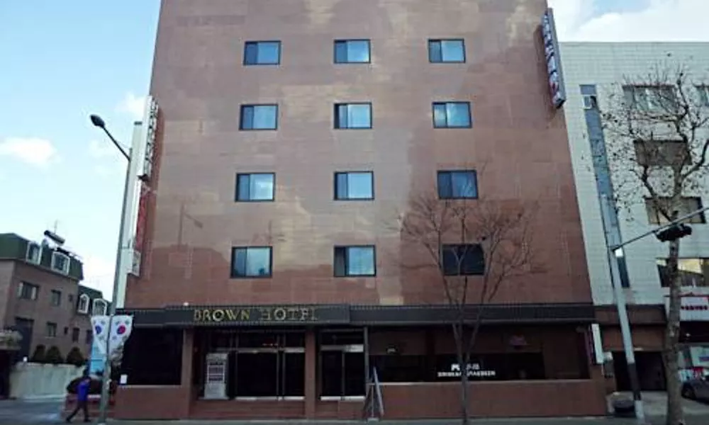 Brown Tourism Hotel, фото 4