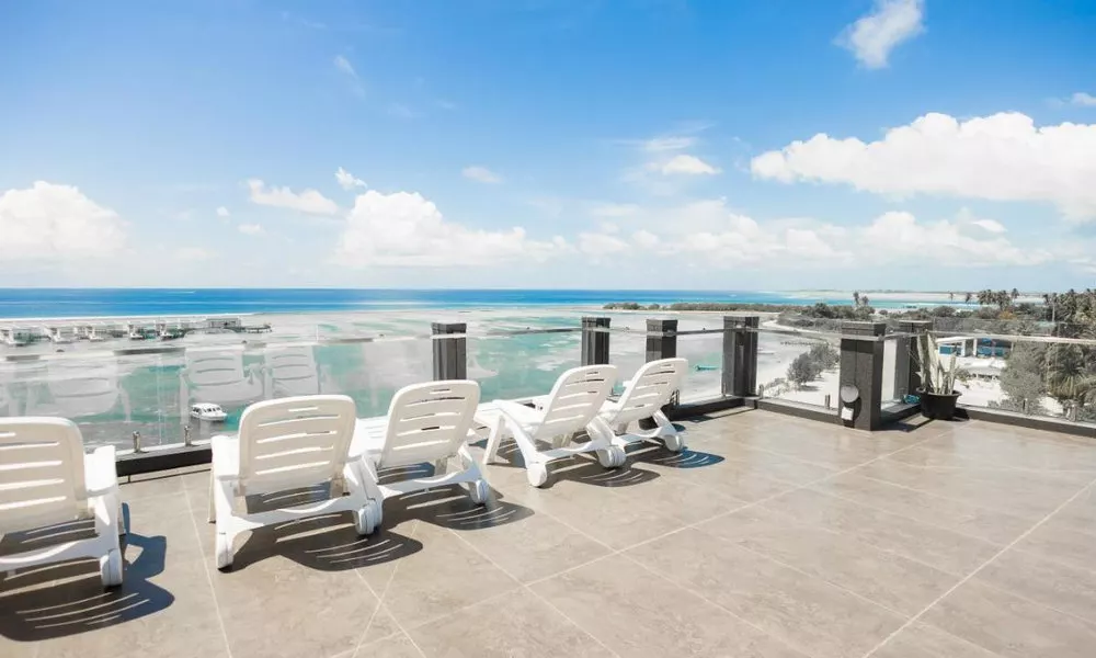 Beach Hotel Guraidhoo, фото 3