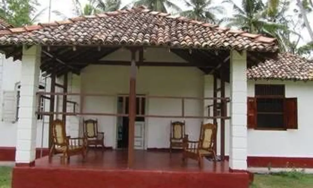 The Colonial Villa