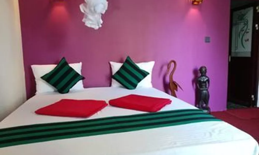 Yoho Mc Queen Homestay