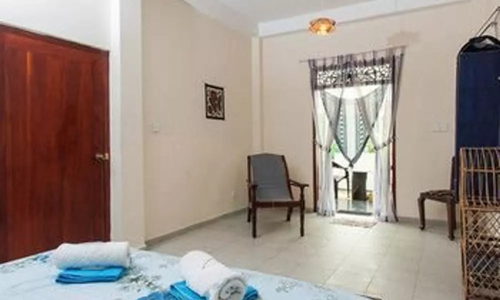 Jungleside House
