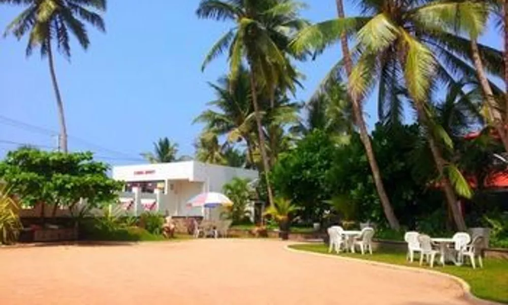 Rebeca Gardens and Beach Hotel
