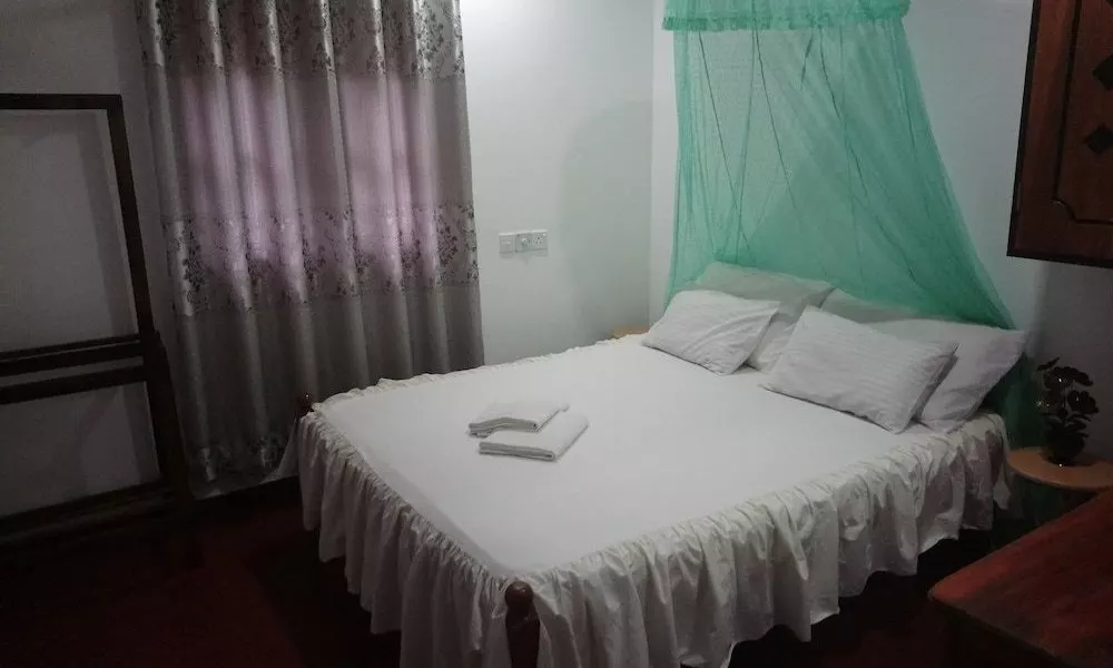Villa Peacock