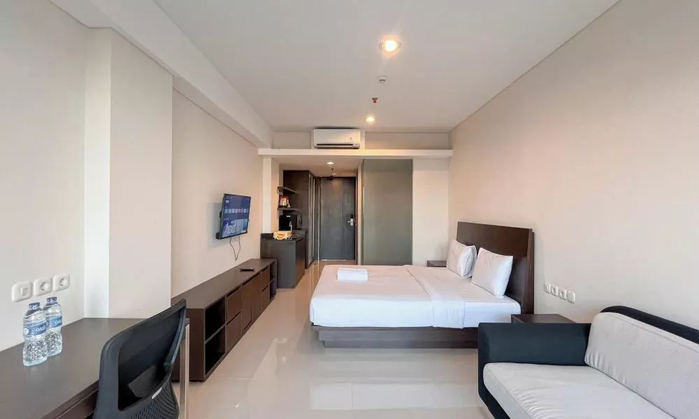 Beautifully Designed Studio (No Kitchen) Apartment At Skales Residence Nusa Dua Bali, фото 3