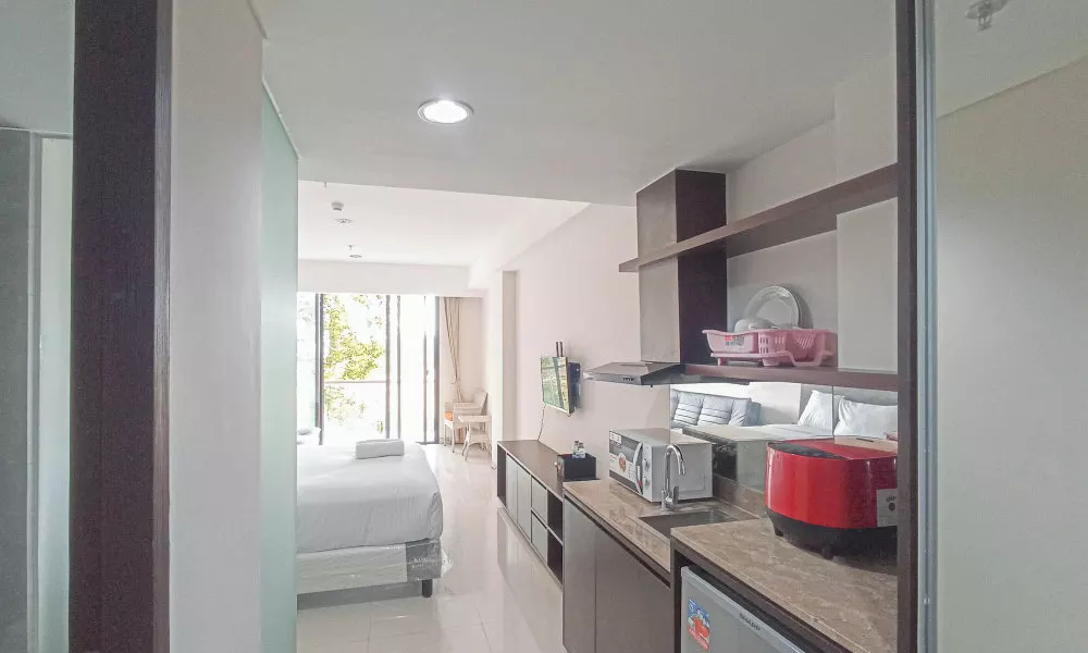 Modern Look Studio (No Kitchen) at Skales Residence Nusa Dua Bali Apartment, фото 3