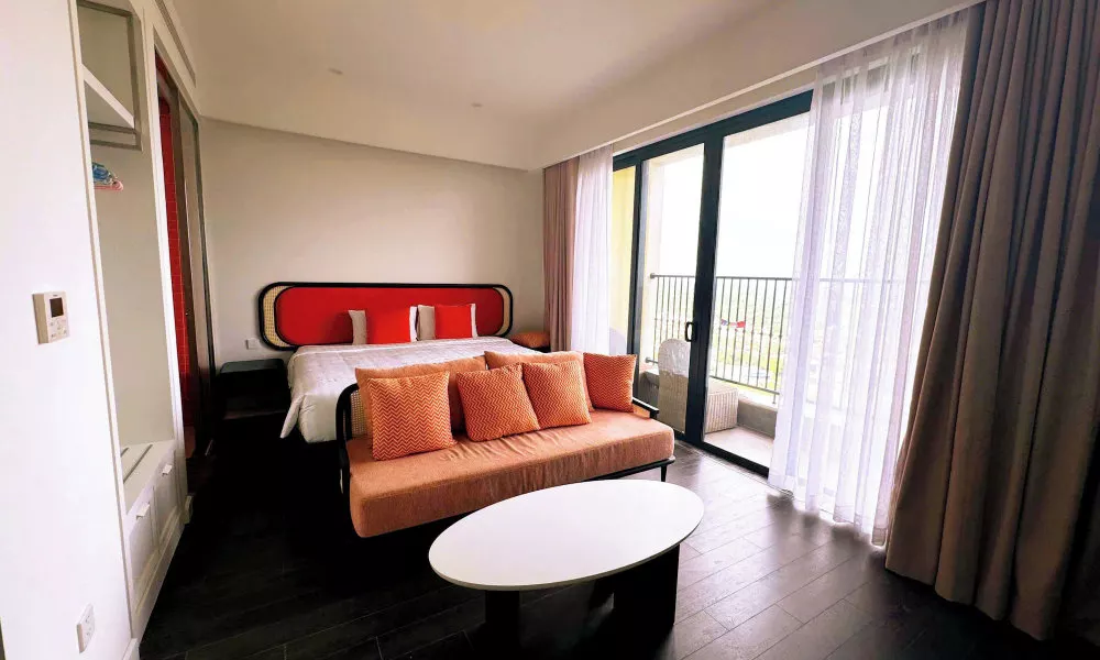 Hillside Apartment In Sunset Town, фото 2
