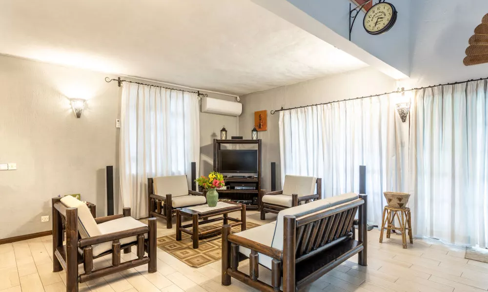 Villa with Heated Pool, фото 2