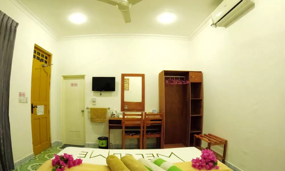 Adroit Beach Inn, фото 2