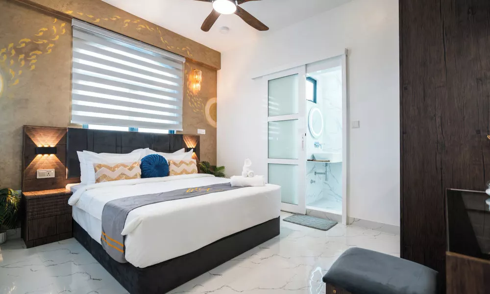 Aina Residency Beachfront Hotel, фото 4