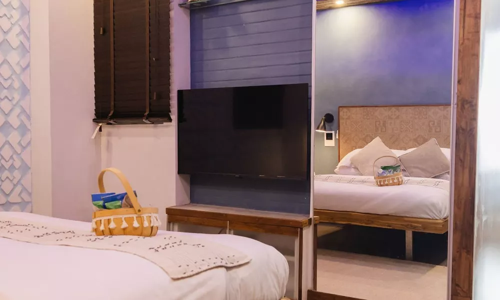 Modern 1BR Walk to Beach & City Spots, фото 5