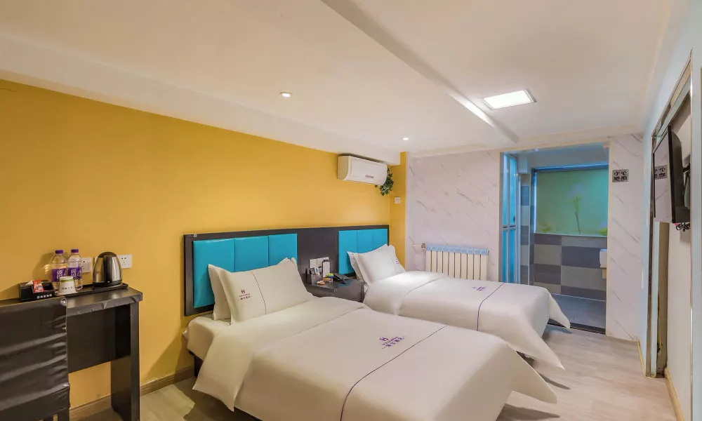 Dequan Hotel High-speed RailStation Stor, фото 2