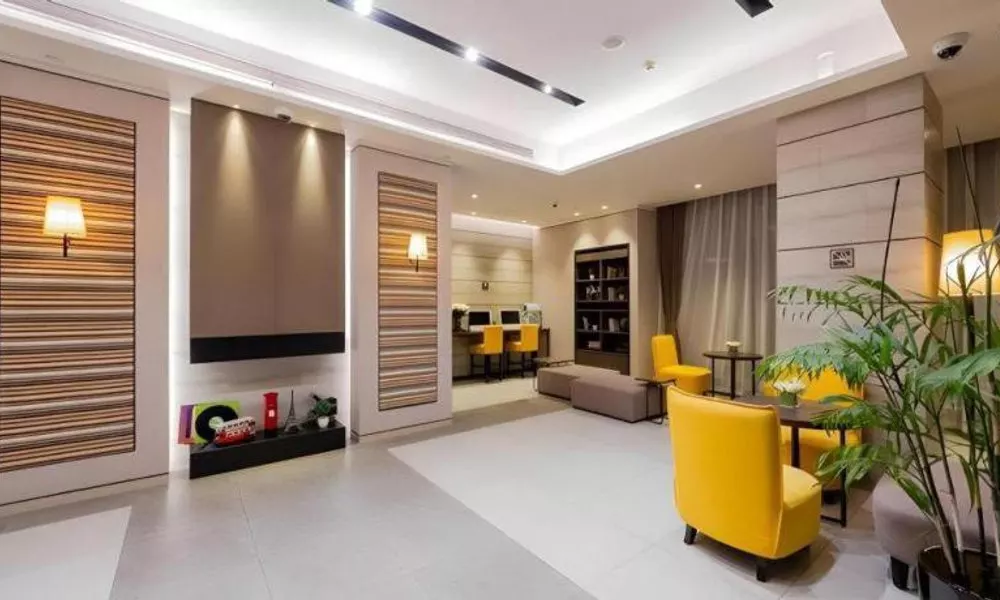 Home Inn Plus (Shanghai Zhangjiang Guanglan Road Subway Station), фото 2