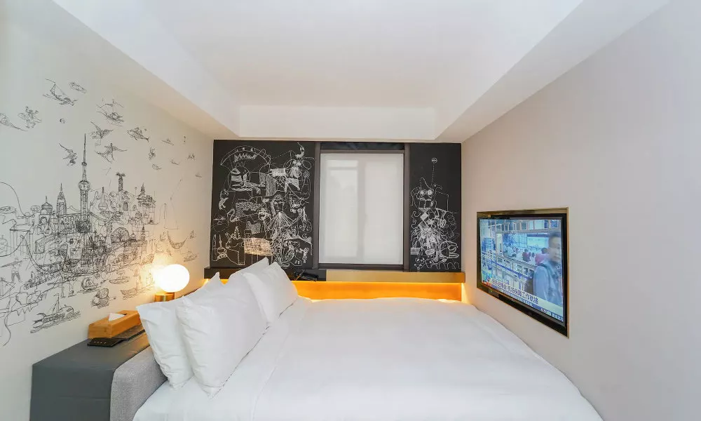 No. 8 Art Hotel, фото 2