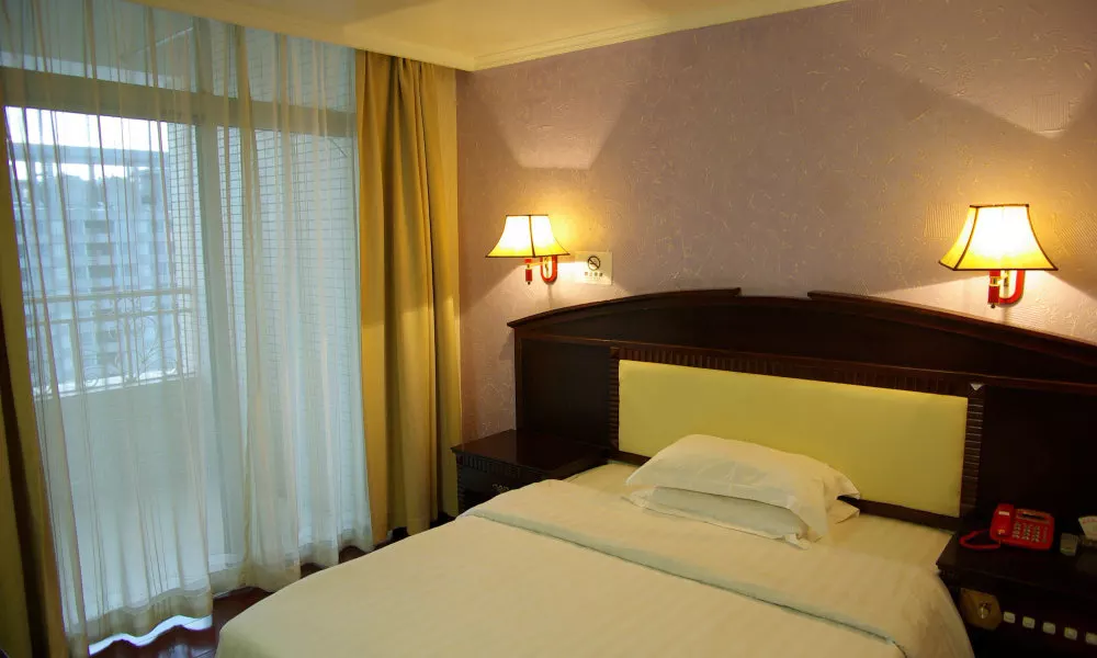 Yizhi Hotel (Dongshankou Subway Station Store, First Affiliated Hospital of Sun Yat sen University)