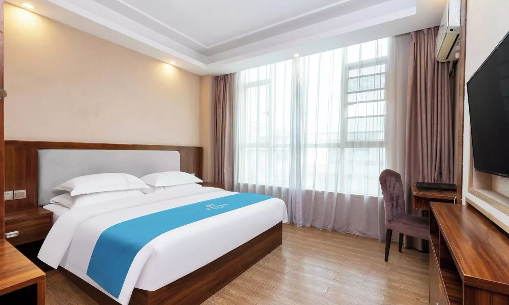 Guangzhou Helong Hotel
