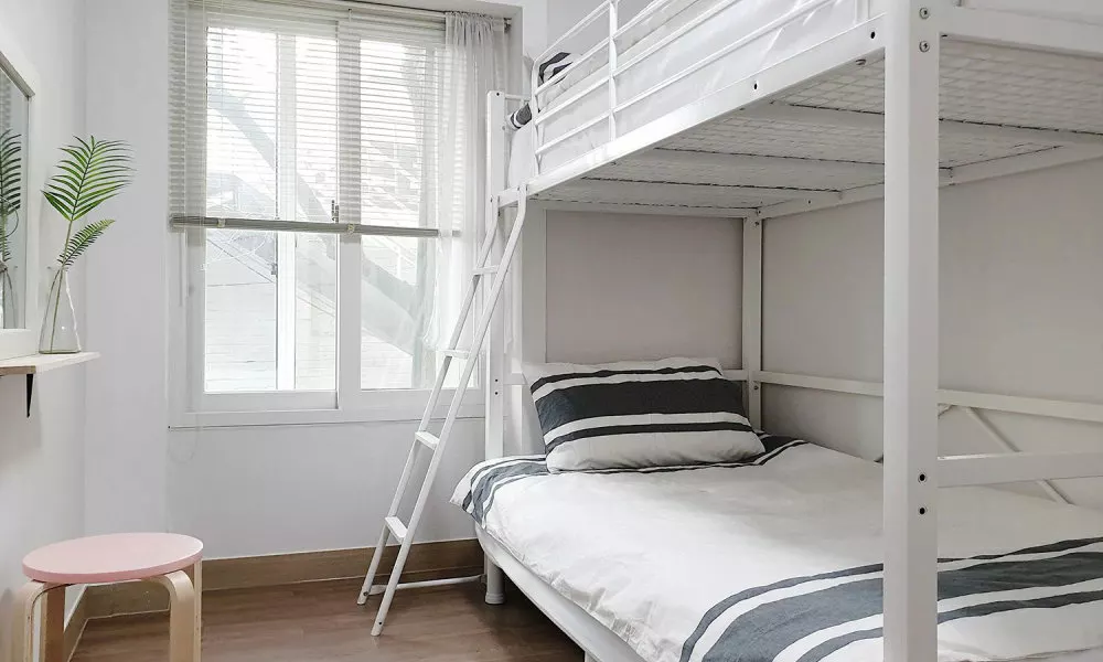 Cheese Guesthouse - Hostel