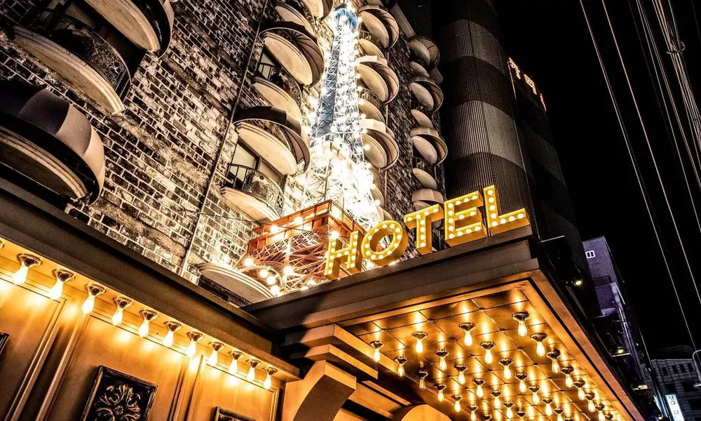 Film37.2 Hotel