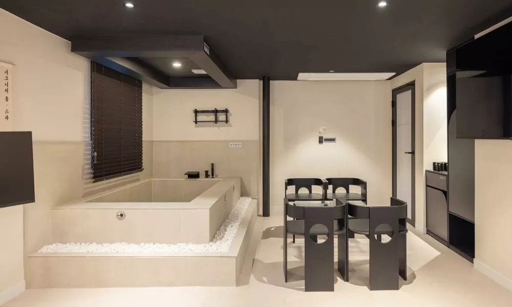 Aank Hotel and Spa Jongno Unni