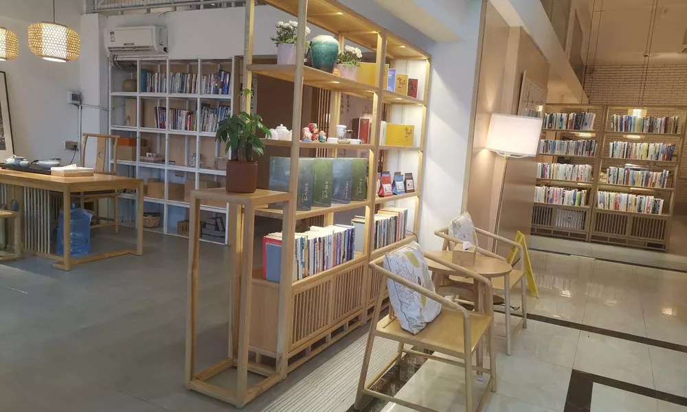 JINJU ART  HOTEL