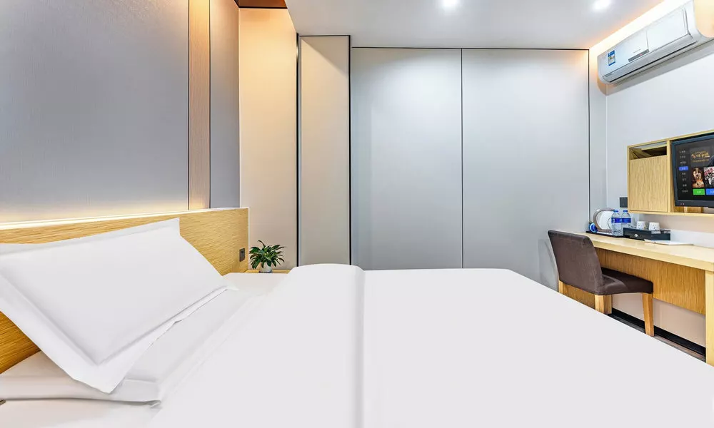 Guangzhou Kaiyue Hotel Luoxi Subway Station Branch - Free Deliver Service to Canton Fair Complex Dur, фото 2