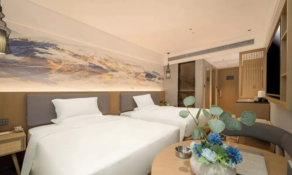 Trendy Romantic Hotel Guangzhou Panyu Qiaonan Aoyuan Plaza Branch - Free Deliver Service to Canton F, фото 3