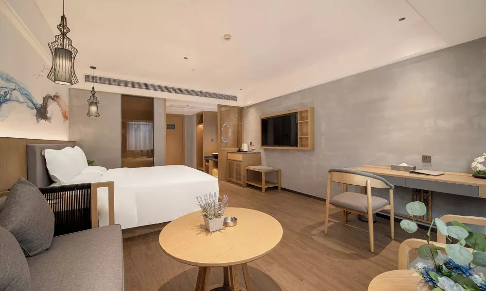 Trendy Romantic Hotel Guangzhou Panyu Qiaonan Aoyuan Plaza Branch - Free Deliver Service to Canton F, фото 2