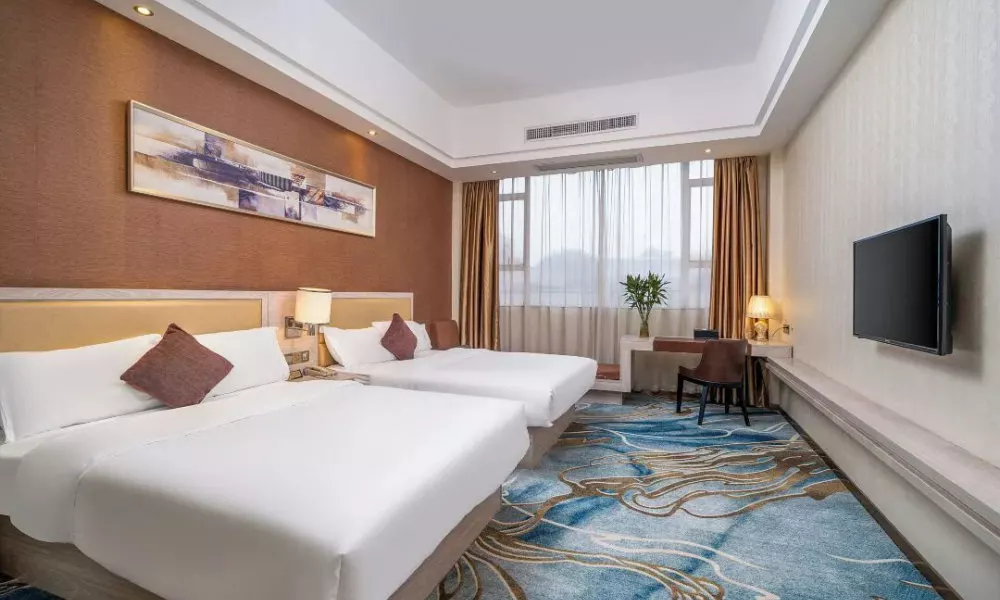Penguin Airport hotel&free shuttle bus, фото 2