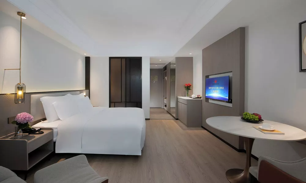 Fuqinglong Huatian Holiday Hotel
