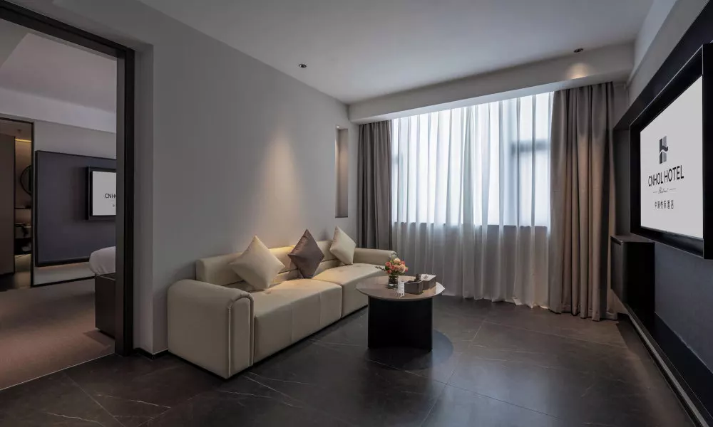 CNHOL RADIENT HOTEL, фото 2