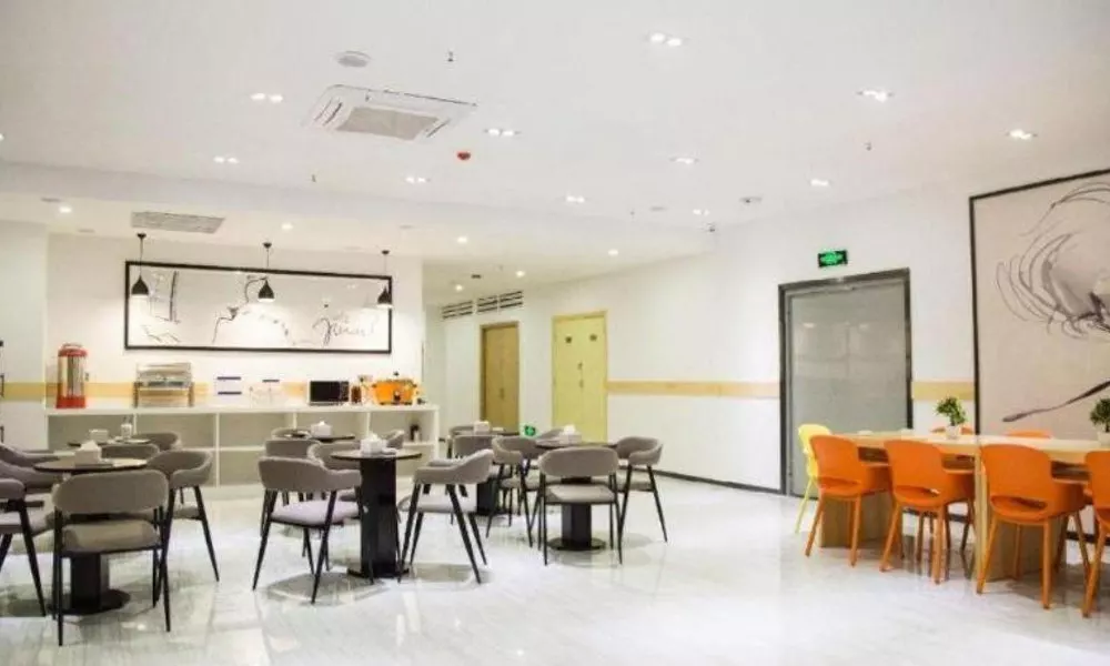 7Days Premium Chongqing Jiefangbei Commercial Street Branch, фото 3