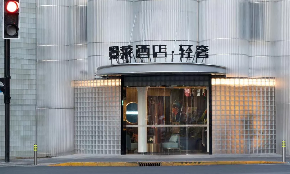 Jinglai Hotel Light Luxury - Daning International Shanghai Business School Branch