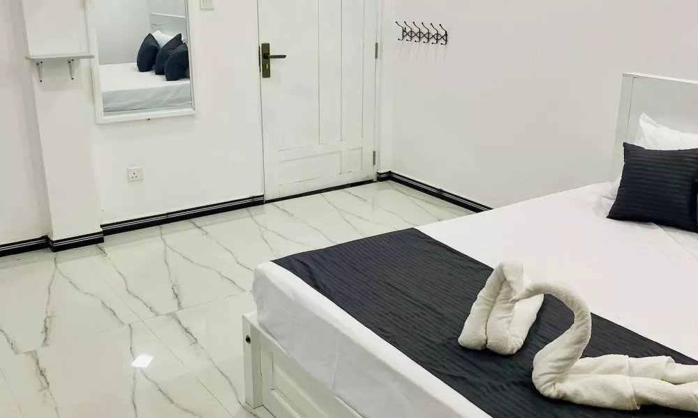 Hotel Jay R