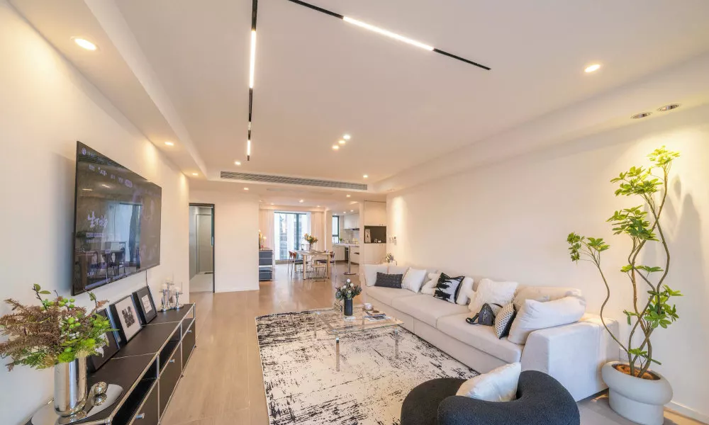Zhome-Near Nanjing Road